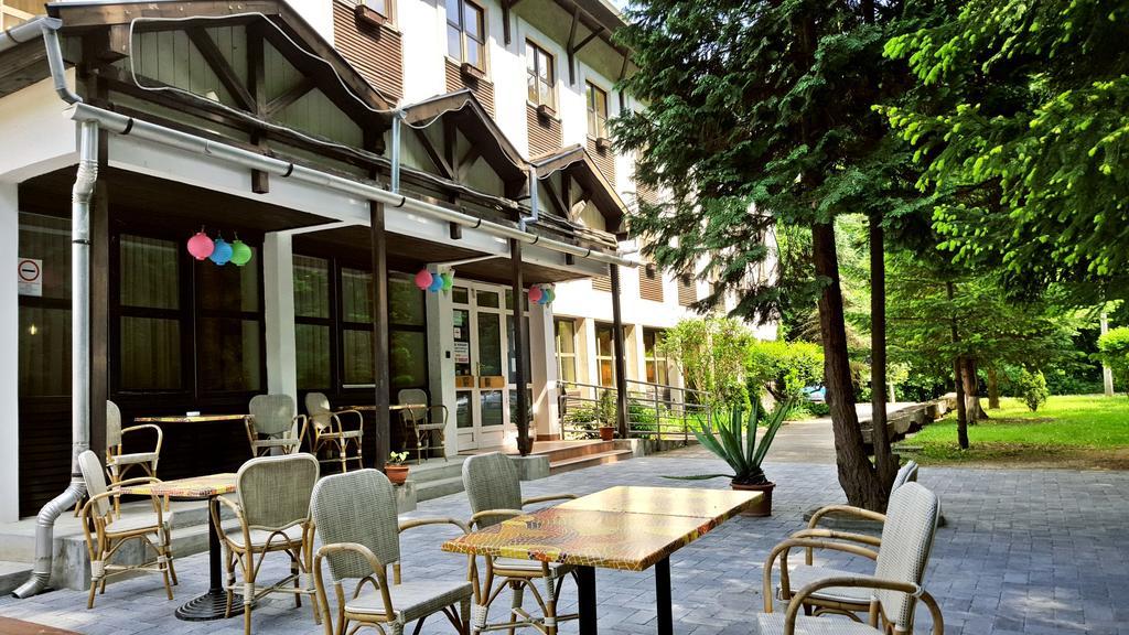 Salgo Hotel Шальготарьян Экстерьер фото