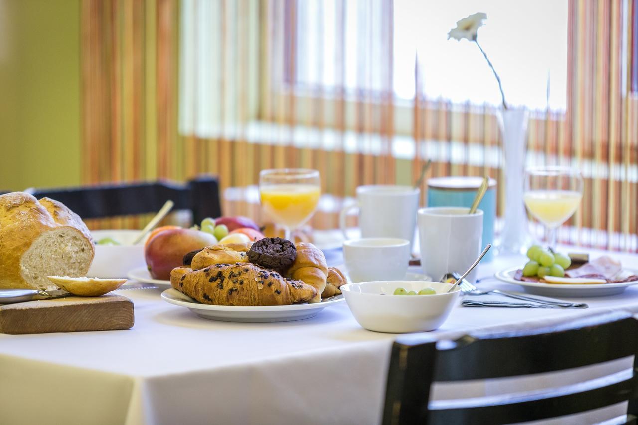 Salgo Hotel Шальготарьян Экстерьер фото